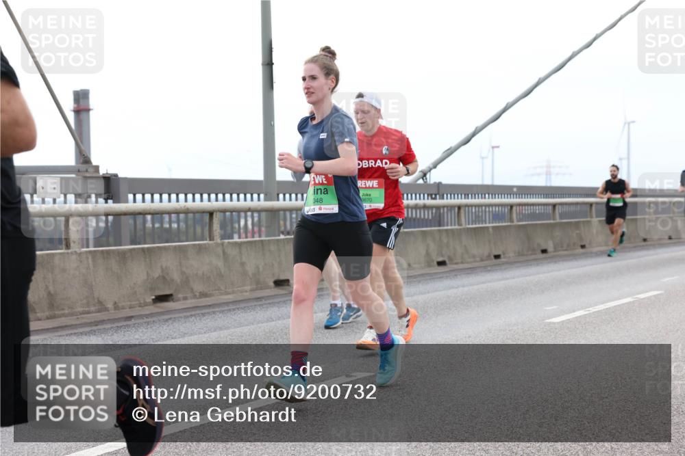 03.10.2025 - Köhlbrandbrückenlauf Lena Gebhardt http://msf.ph/oto/9200732 03.10.2025 15:41:27 Position 2 048, 9670 meine-sportfotos.de