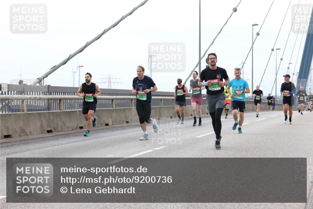 03.10.2025 - Köhlbrandbrückenlauf Lena Gebhardt http://msf.ph/oto/9200736 03.10.2025 15:41:29 Position 2 9010 meine-sportfotos.de