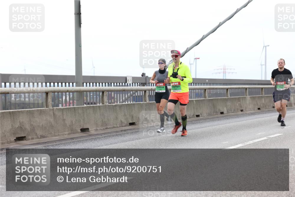 03.10.2025 - Köhlbrandbrückenlauf Lena Gebhardt http://msf.ph/oto/9200751 03.10.2025 15:41:35 Position 2 91, 7231 meine-sportfotos.de