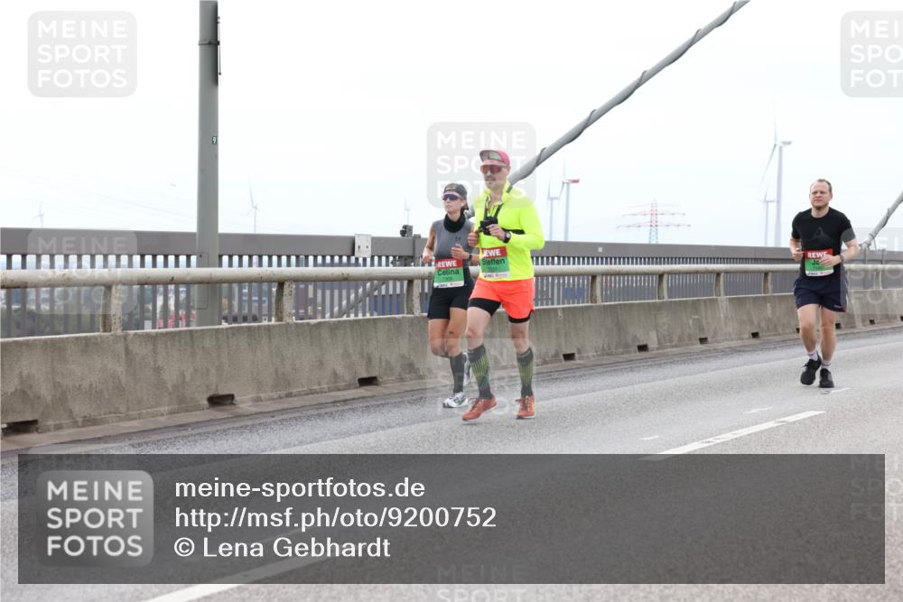 03.10.2025 - Köhlbrandbrückenlauf Lena Gebhardt http://msf.ph/oto/9200752 03.10.2025 15:41:35 Position 2  meine-sportfotos.de