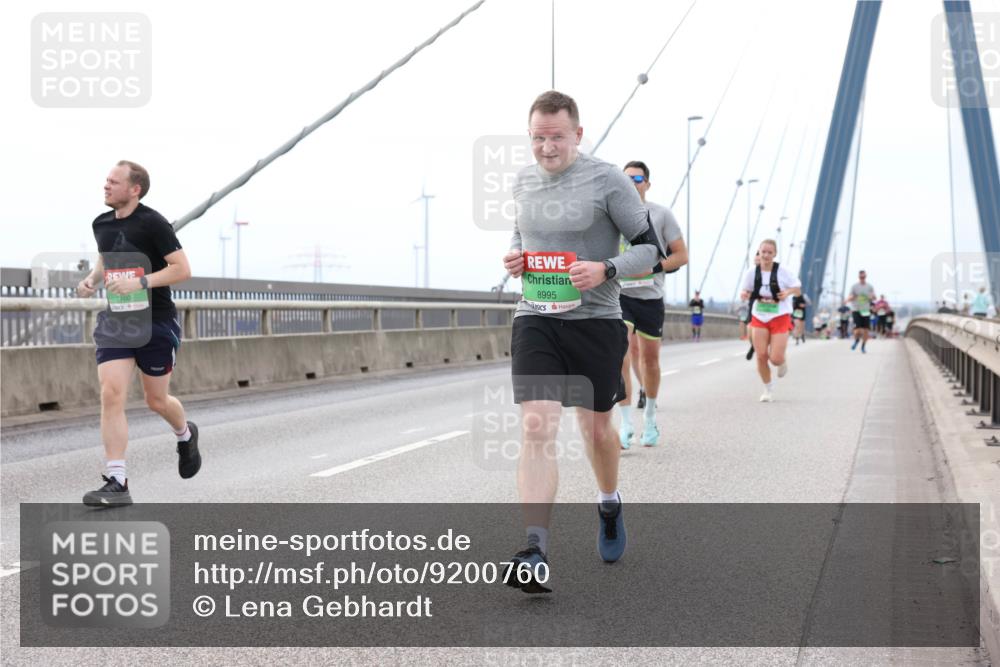 03.10.2025 - Köhlbrandbrückenlauf Lena Gebhardt http://msf.ph/oto/9200760 03.10.2025 15:41:37 Position 2 7160, 8995 meine-sportfotos.de