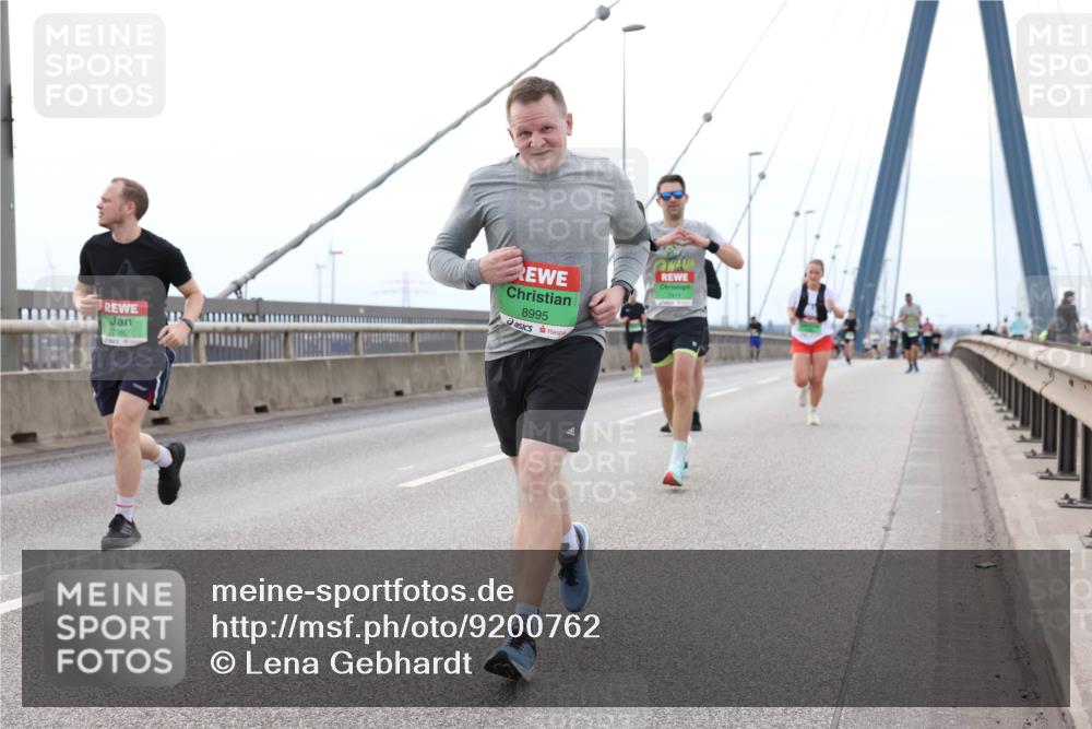 03.10.2025 - Köhlbrandbrückenlauf Lena Gebhardt http://msf.ph/oto/9200762 03.10.2025 15:41:38 Position 2 7160, 8995 meine-sportfotos.de