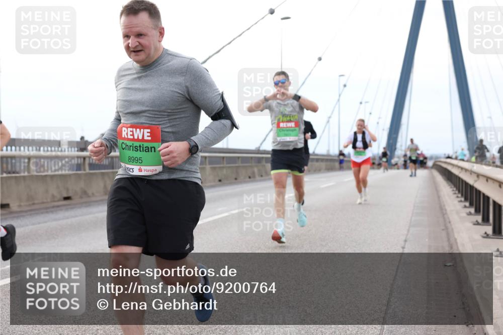 03.10.2025 - Köhlbrandbrückenlauf Lena Gebhardt http://msf.ph/oto/9200764 03.10.2025 15:41:38 Position 2 8995 meine-sportfotos.de