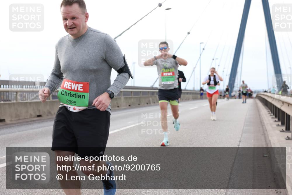 03.10.2025 - Köhlbrandbrückenlauf Lena Gebhardt http://msf.ph/oto/9200765 03.10.2025 15:41:38 Position 2 8995 meine-sportfotos.de