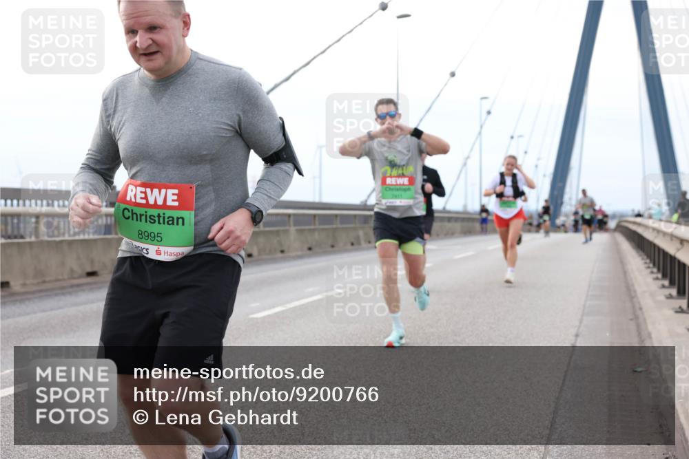 03.10.2025 - Köhlbrandbrückenlauf Lena Gebhardt http://msf.ph/oto/9200766 03.10.2025 15:41:38 Position 2 8995 meine-sportfotos.de