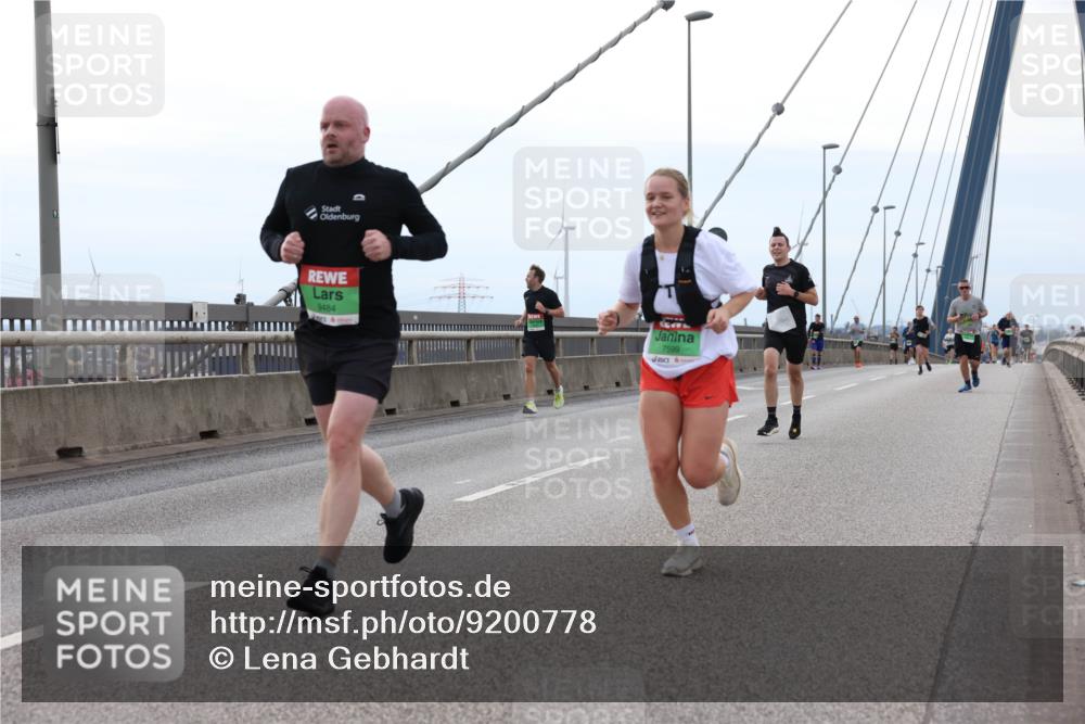 03.10.2025 - Köhlbrandbrückenlauf Lena Gebhardt http://msf.ph/oto/9200778 03.10.2025 15:41:40 Position 2 9484, 7599 meine-sportfotos.de