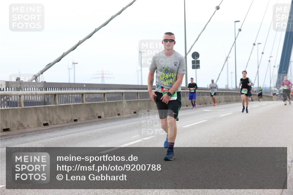 03.10.2025 - Köhlbrandbrückenlauf Lena Gebhardt http://msf.ph/oto/9200788 03.10.2025 15:41:46 Position 2 10 meine-sportfotos.de
