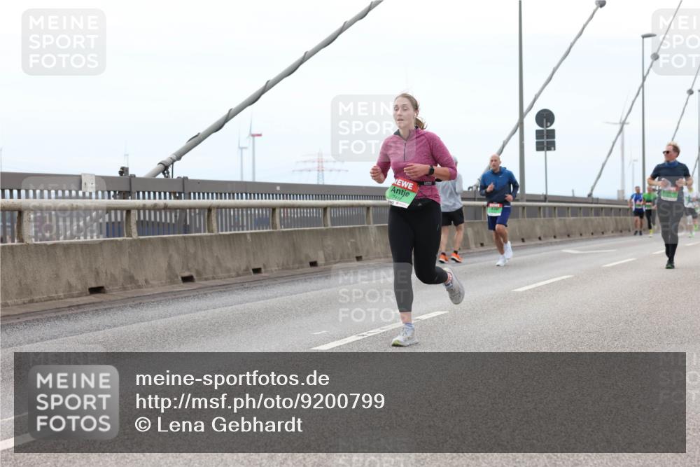 03.10.2025 - Köhlbrandbrückenlauf Lena Gebhardt http://msf.ph/oto/9200799 03.10.2025 15:41:54 Position 2  meine-sportfotos.de