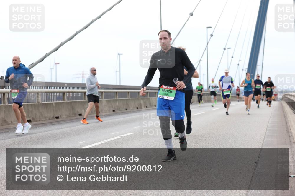 03.10.2025 - Köhlbrandbrückenlauf Lena Gebhardt http://msf.ph/oto/9200812 03.10.2025 15:41:57 Position 2 9299 meine-sportfotos.de