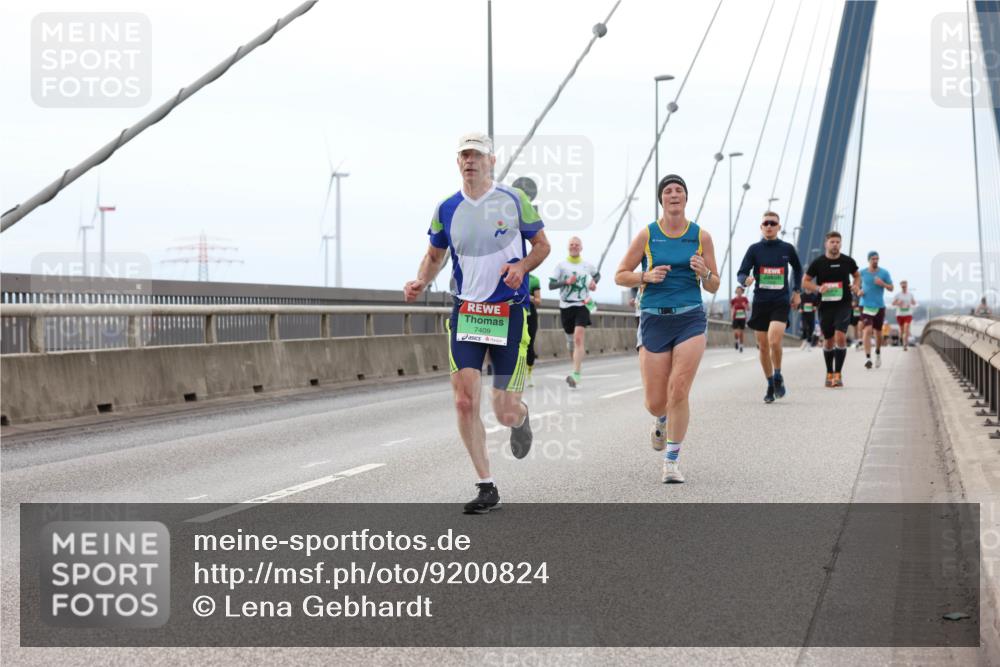 03.10.2025 - Köhlbrandbrückenlauf Lena Gebhardt http://msf.ph/oto/9200824 03.10.2025 15:42:00 Position 2 7409 meine-sportfotos.de