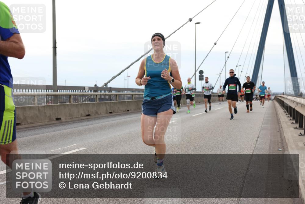 03.10.2025 - Köhlbrandbrückenlauf Lena Gebhardt http://msf.ph/oto/9200834 03.10.2025 15:42:02 Position 2  meine-sportfotos.de