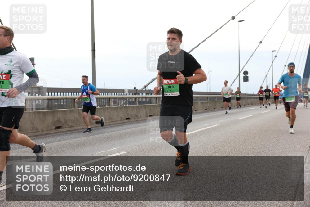 03.10.2025 - Köhlbrandbrückenlauf Lena Gebhardt http://msf.ph/oto/9200847 03.10.2025 15:42:07 Position 2 21, 7780 meine-sportfotos.de