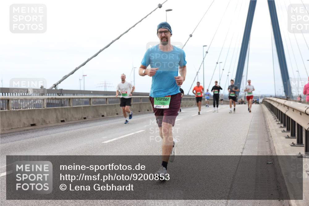 03.10.2025 - Köhlbrandbrückenlauf Lena Gebhardt http://msf.ph/oto/9200853 03.10.2025 15:42:08 Position 2 7403 meine-sportfotos.de