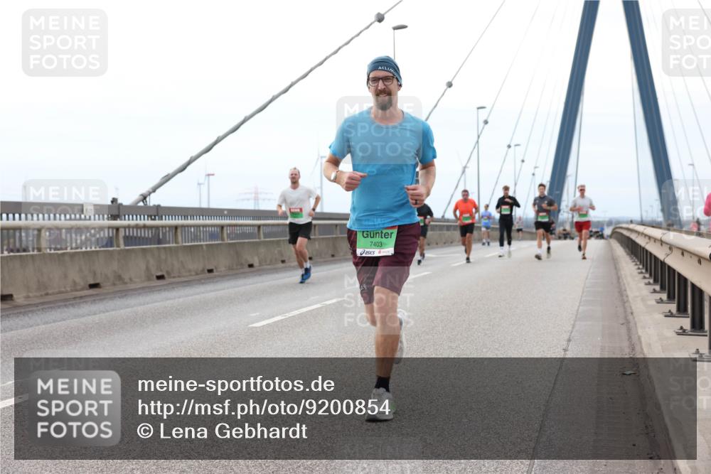 03.10.2025 - Köhlbrandbrückenlauf Lena Gebhardt http://msf.ph/oto/9200854 03.10.2025 15:42:08 Position 2 7403 meine-sportfotos.de