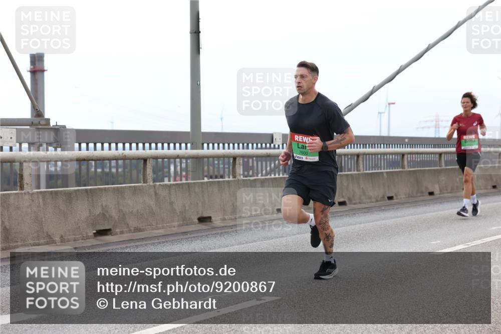 03.10.2025 - Köhlbrandbrückenlauf Lena Gebhardt http://msf.ph/oto/9200867 03.10.2025 15:42:12 Position 2 7600 meine-sportfotos.de