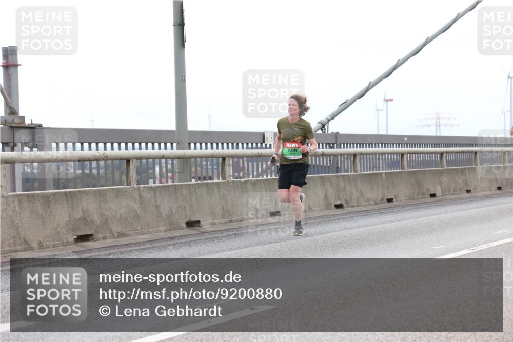 03.10.2025 - Köhlbrandbrückenlauf Lena Gebhardt http://msf.ph/oto/9200880 03.10.2025 15:42:16 Position 2 91, 7213 meine-sportfotos.de