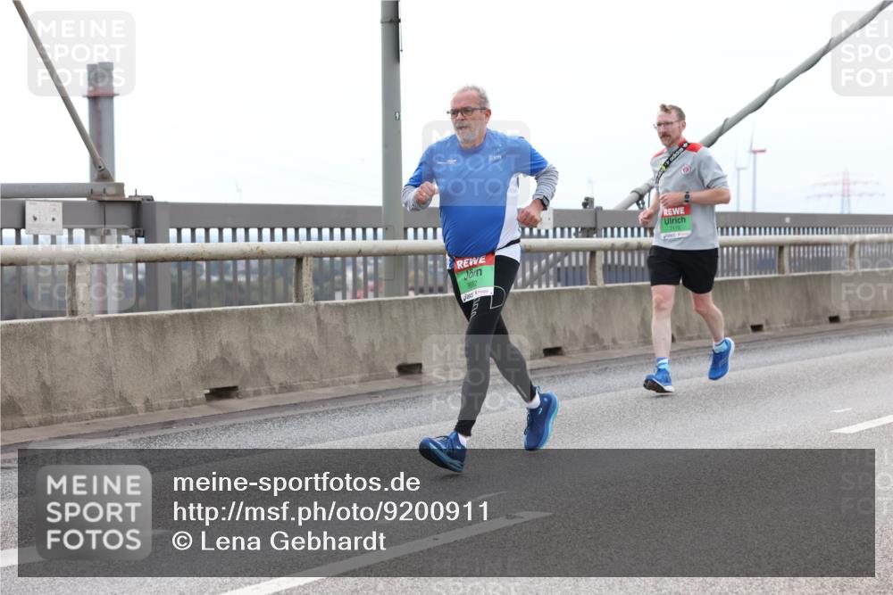 03.10.2025 - Köhlbrandbrückenlauf Lena Gebhardt http://msf.ph/oto/9200911 03.10.2025 15:42:29 Position 2 9592, 7172 meine-sportfotos.de