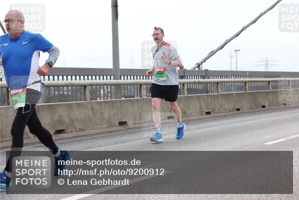 03.10.2025 - Köhlbrandbrückenlauf Lena Gebhardt http://msf.ph/oto/9200912 03.10.2025 15:42:29 Position 2 91, 7172 meine-sportfotos.de