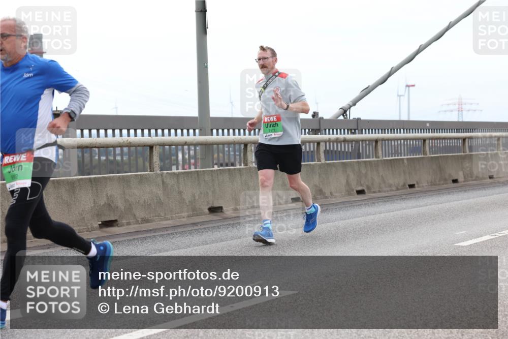 03.10.2025 - Köhlbrandbrückenlauf Lena Gebhardt http://msf.ph/oto/9200913 03.10.2025 15:42:29 Position 2 82, 7172 meine-sportfotos.de
