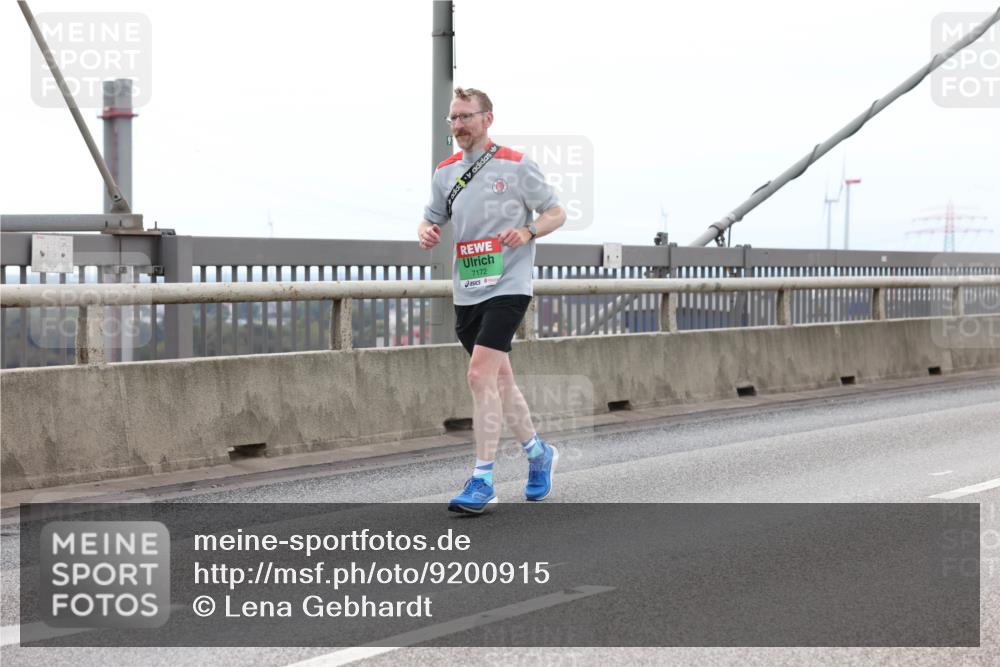 03.10.2025 - Köhlbrandbrückenlauf Lena Gebhardt http://msf.ph/oto/9200915 03.10.2025 15:42:30 Position 2 7172 meine-sportfotos.de
