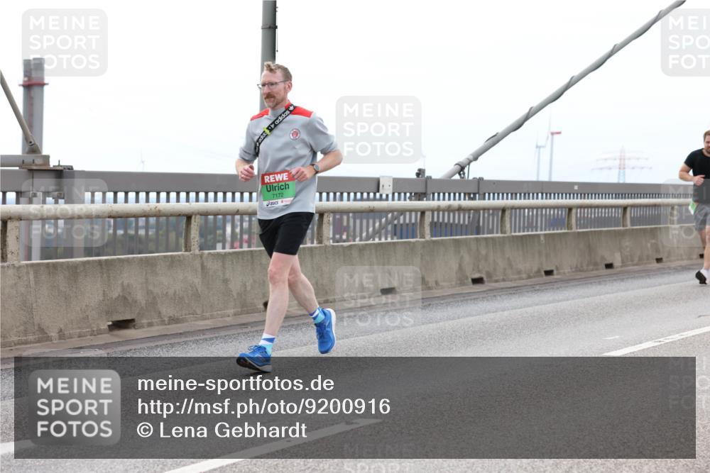 03.10.2025 - Köhlbrandbrückenlauf Lena Gebhardt http://msf.ph/oto/9200916 03.10.2025 15:42:30 Position 2 7172 meine-sportfotos.de