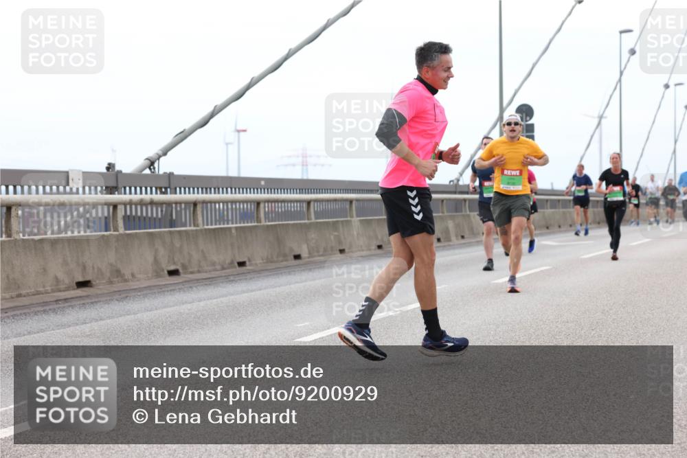 03.10.2025 - Köhlbrandbrückenlauf Lena Gebhardt http://msf.ph/oto/9200929 03.10.2025 15:42:34 Position 2  meine-sportfotos.de