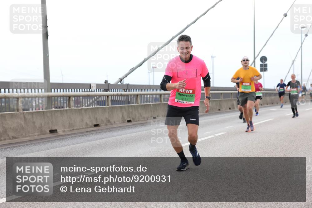 03.10.2025 - Köhlbrandbrückenlauf Lena Gebhardt http://msf.ph/oto/9200931 03.10.2025 15:42:35 Position 2 9191 meine-sportfotos.de