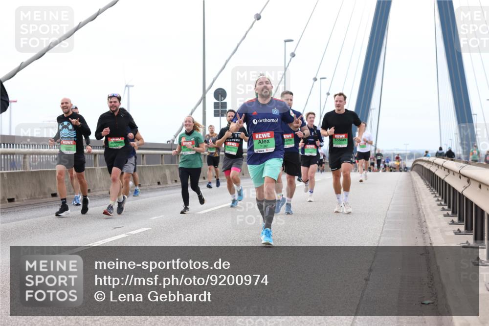 03.10.2025 - Köhlbrandbrückenlauf Lena Gebhardt http://msf.ph/oto/9200974 03.10.2025 15:42:46 Position 2 11, 7192 meine-sportfotos.de