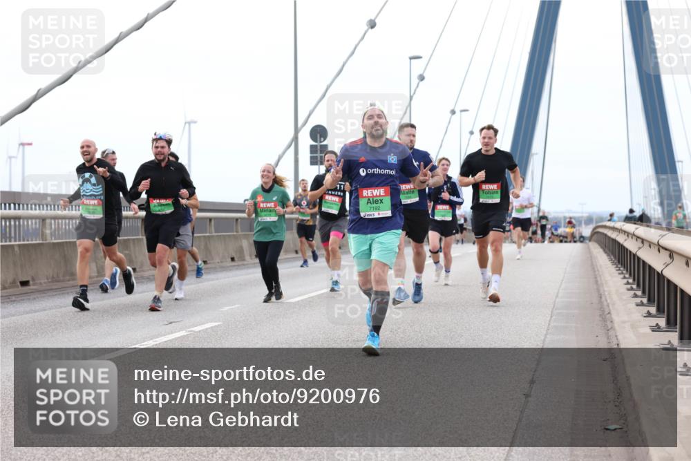 03.10.2025 - Köhlbrandbrückenlauf Lena Gebhardt http://msf.ph/oto/9200976 03.10.2025 15:42:46 Position 2 7192 meine-sportfotos.de