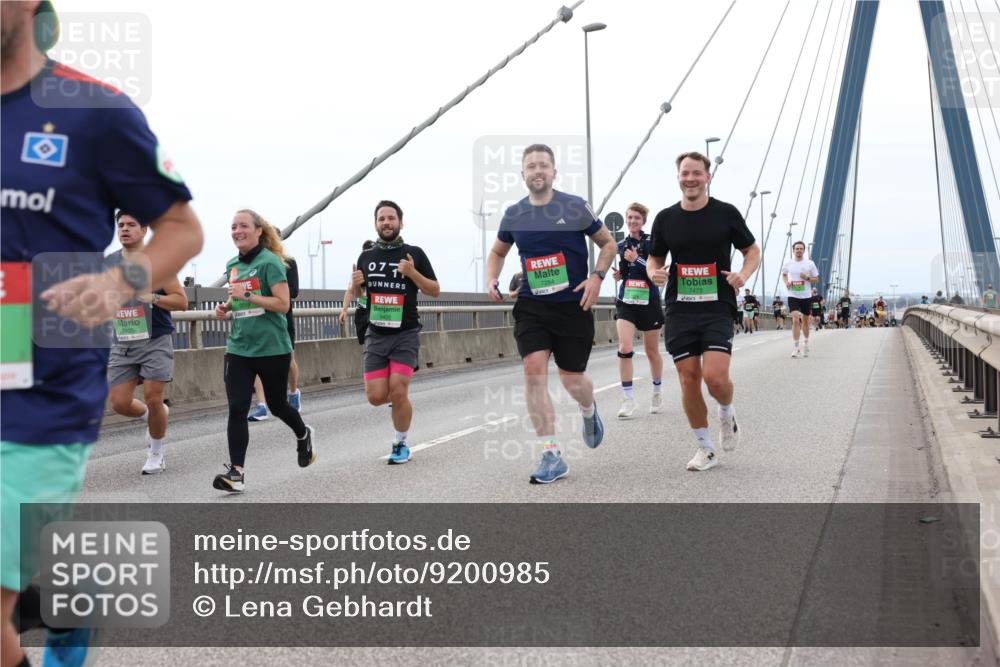 03.10.2025 - Köhlbrandbrückenlauf Lena Gebhardt http://msf.ph/oto/9200985 03.10.2025 15:42:49 Position 2 0, 07, 7284, 7473, 9405 meine-sportfotos.de