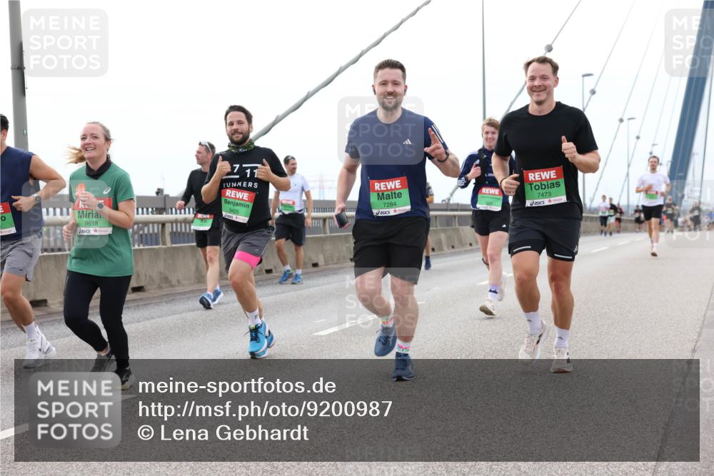 03.10.2025 - Köhlbrandbrückenlauf Lena Gebhardt http://msf.ph/oto/9200987 03.10.2025 15:42:49 Position 2 9618, 711, 9405, 7284, 7473 meine-sportfotos.de