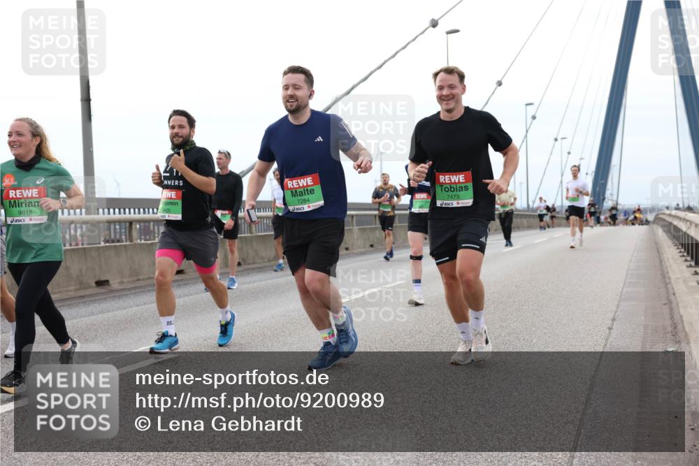 03.10.2025 - Köhlbrandbrückenlauf Lena Gebhardt http://msf.ph/oto/9200989 03.10.2025 15:42:49 Position 2 9618, 9405, 7284, 7473, 07 meine-sportfotos.de