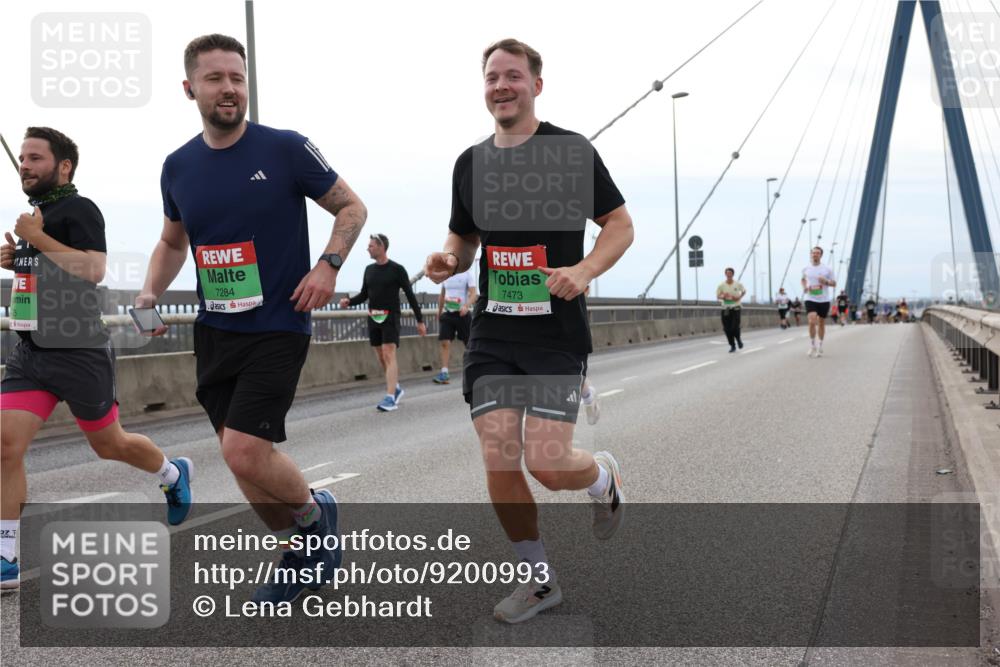03.10.2025 - Köhlbrandbrückenlauf Lena Gebhardt http://msf.ph/oto/9200993 03.10.2025 15:42:50 Position 2 7284, 7473, 277 meine-sportfotos.de