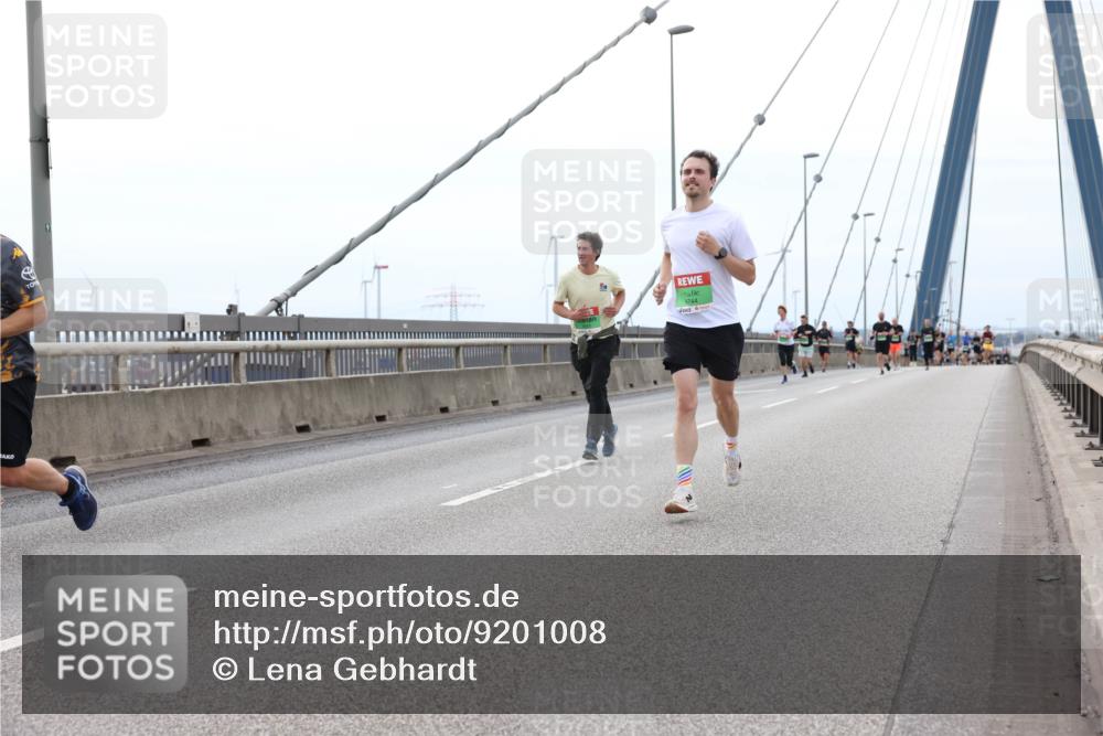 03.10.2025 - Köhlbrandbrückenlauf Lena Gebhardt http://msf.ph/oto/9201008 03.10.2025 15:42:53 Position 2 9744 meine-sportfotos.de