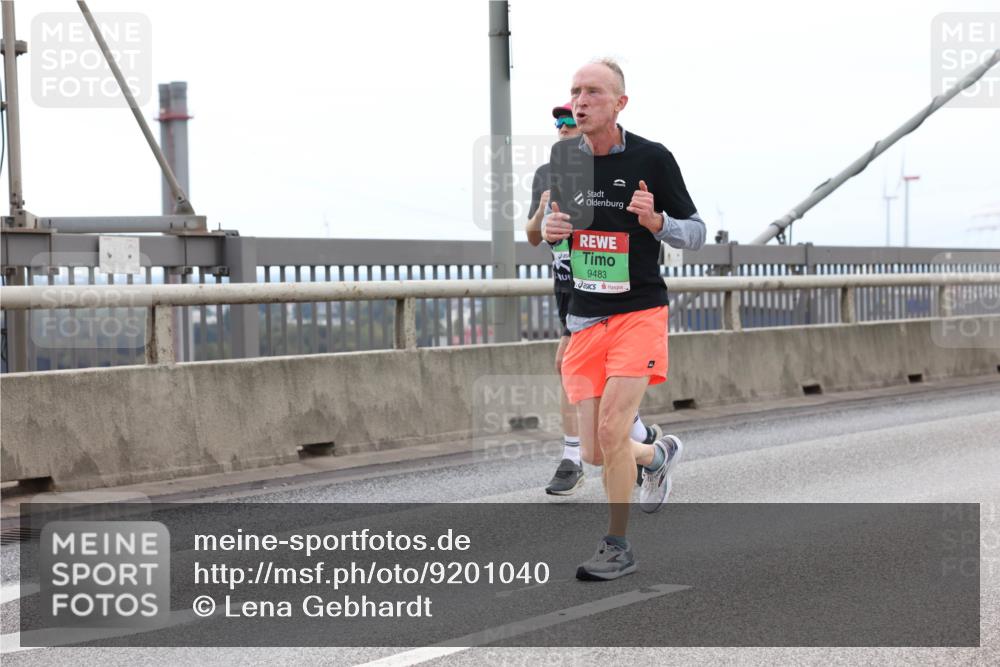 03.10.2025 - Köhlbrandbrückenlauf Lena Gebhardt http://msf.ph/oto/9201040 03.10.2025 15:43:08 Position 2 9483 meine-sportfotos.de