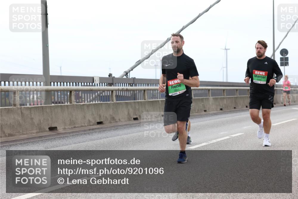 03.10.2025 - Köhlbrandbrückenlauf Lena Gebhardt http://msf.ph/oto/9201096 03.10.2025 15:43:30 Position 2 7811, 8966 meine-sportfotos.de