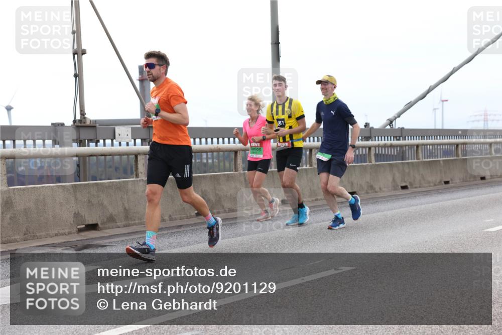 03.10.2025 - Köhlbrandbrückenlauf Lena Gebhardt http://msf.ph/oto/9201129 03.10.2025 15:43:39 Position 2  meine-sportfotos.de