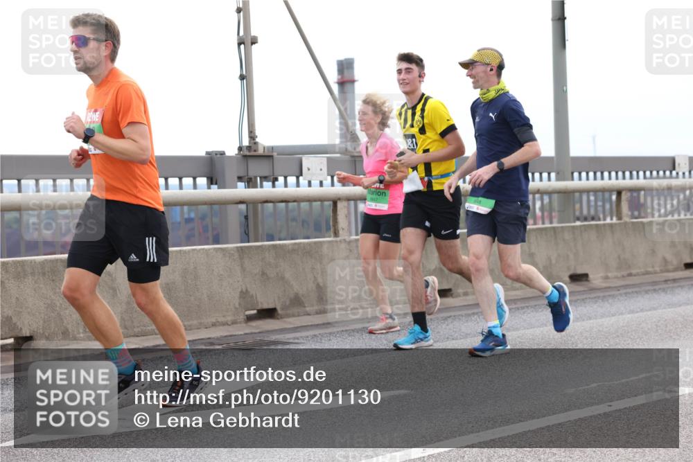 03.10.2025 - Köhlbrandbrückenlauf Lena Gebhardt http://msf.ph/oto/9201130 03.10.2025 15:43:39 Position 2 1 meine-sportfotos.de