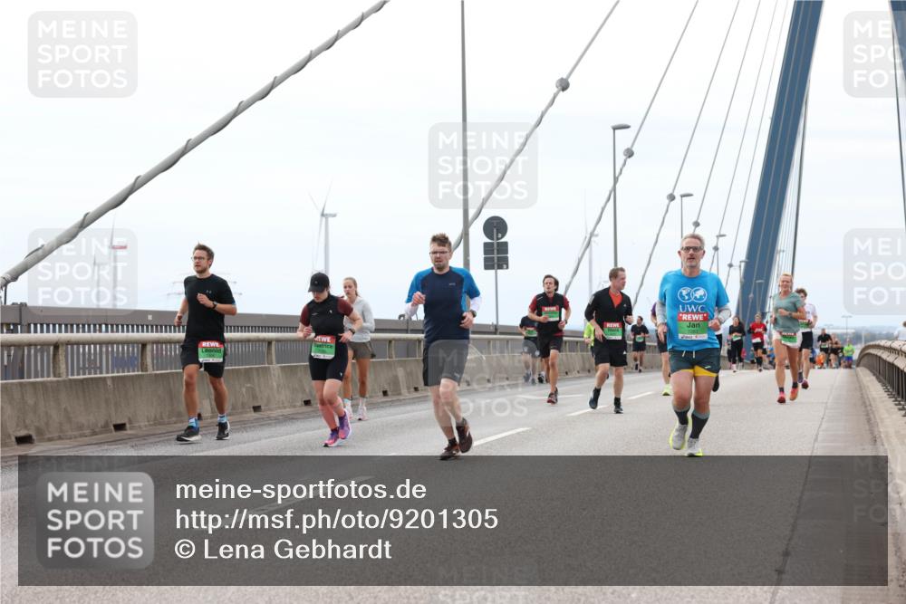 03.10.2025 - Köhlbrandbrückenlauf Lena Gebhardt http://msf.ph/oto/9201305 03.10.2025 15:44:26 Position 2  meine-sportfotos.de
