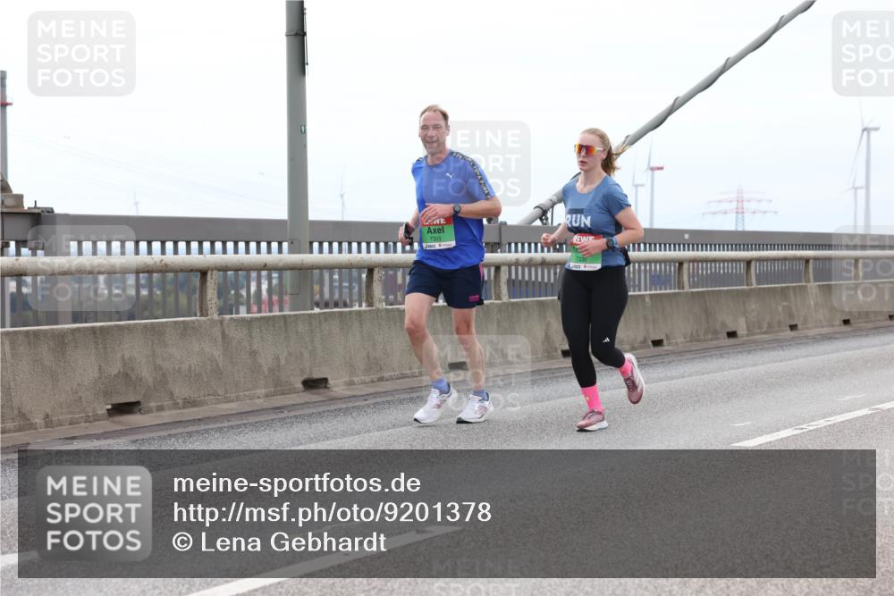 03.10.2025 - Köhlbrandbrückenlauf Lena Gebhardt http://msf.ph/oto/9201378 03.10.2025 15:44:50 Position 2 91, 7333 meine-sportfotos.de