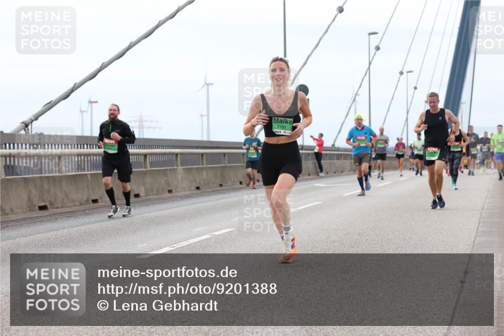 03.10.2025 - Köhlbrandbrückenlauf Lena Gebhardt http://msf.ph/oto/9201388 03.10.2025 15:44:54 Position 2 7191 meine-sportfotos.de
