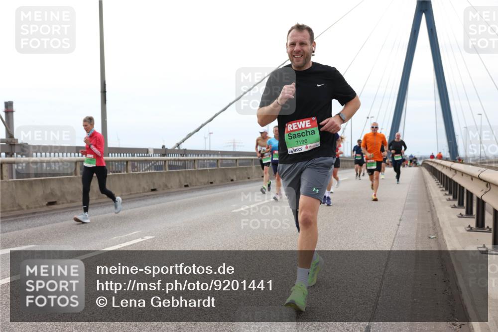 03.10.2025 - Köhlbrandbrückenlauf Lena Gebhardt http://msf.ph/oto/9201441 03.10.2025 15:45:09 Position 2 7196 meine-sportfotos.de