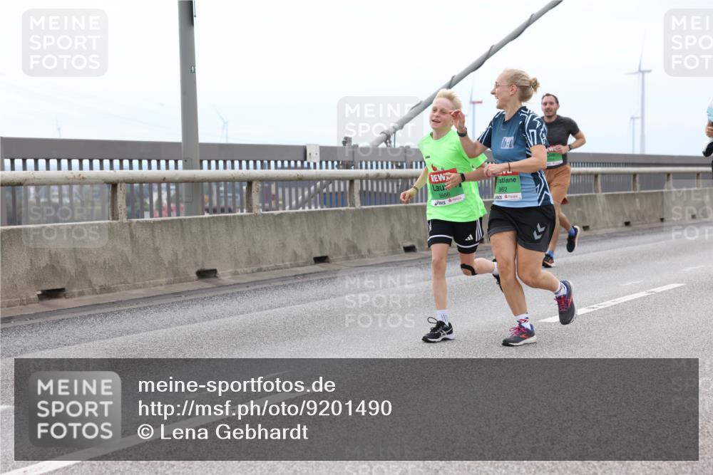 03.10.2025 - Köhlbrandbrückenlauf Lena Gebhardt http://msf.ph/oto/9201490 03.10.2025 15:45:25 Position 2 8866, 862, 17 meine-sportfotos.de