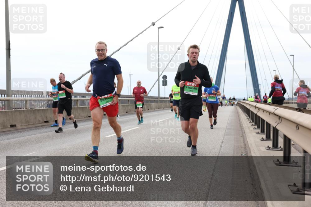 03.10.2025 - Köhlbrandbrückenlauf Lena Gebhardt http://msf.ph/oto/9201543 03.10.2025 15:45:39 Position 2 7421, 7148, 2025, 1205 meine-sportfotos.de