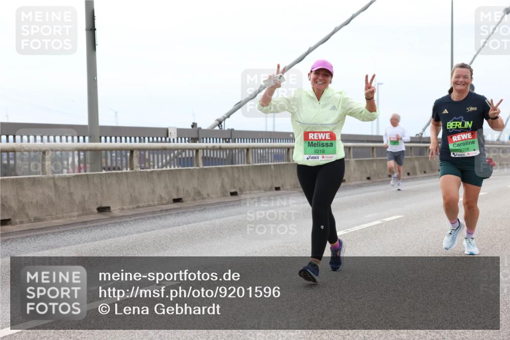 03.10.2025 - Köhlbrandbrückenlauf Lena Gebhardt http://msf.ph/oto/9201596 03.10.2025 15:45:56 Position 2 9218, 5, 7708 meine-sportfotos.de