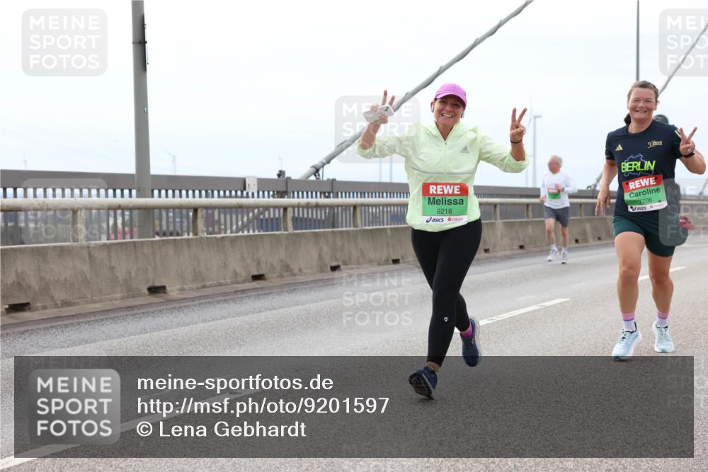 03.10.2025 - Köhlbrandbrückenlauf Lena Gebhardt http://msf.ph/oto/9201597 03.10.2025 15:45:56 Position 2 9218, 5, 7708 meine-sportfotos.de