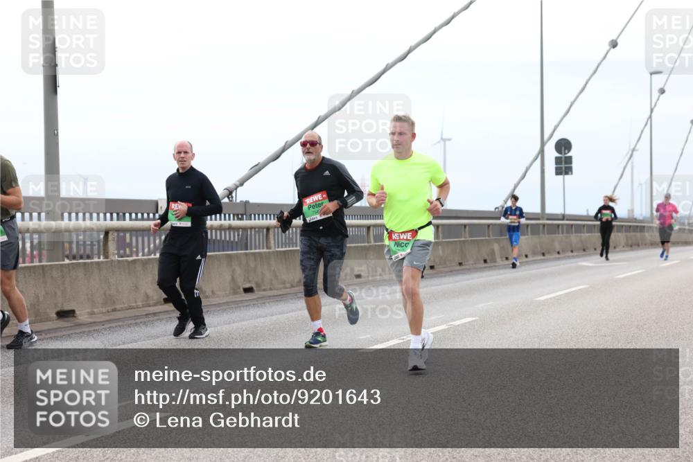 03.10.2025 - Köhlbrandbrückenlauf Lena Gebhardt http://msf.ph/oto/9201643 03.10.2025 15:46:08 Position 2 1 meine-sportfotos.de