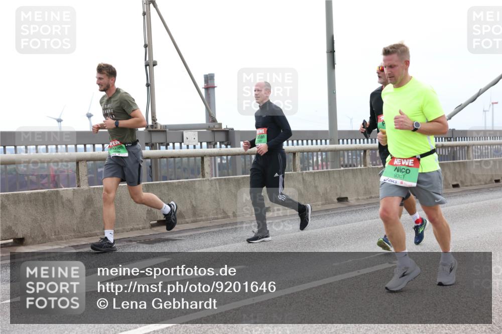 03.10.2025 - Köhlbrandbrückenlauf Lena Gebhardt http://msf.ph/oto/9201646 03.10.2025 15:46:09 Position 2 9301 meine-sportfotos.de