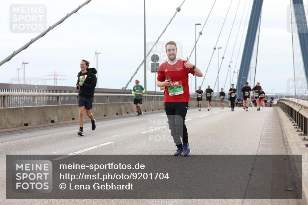 03.10.2025 - Köhlbrandbrückenlauf Lena Gebhardt http://msf.ph/oto/9201704 03.10.2025 15:46:32 Position 2 9181 meine-sportfotos.de
