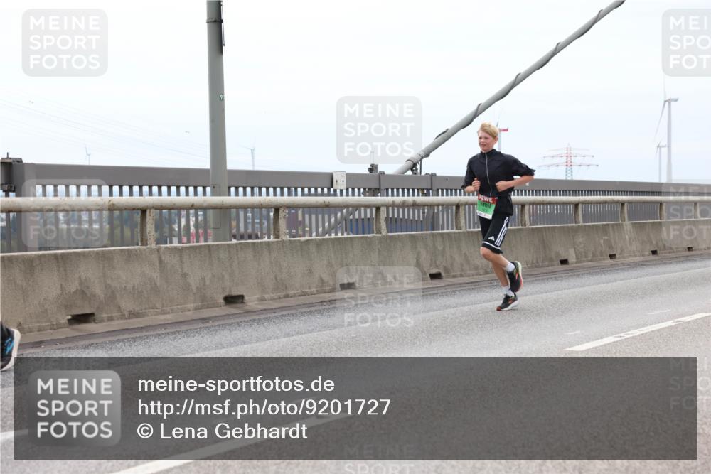 03.10.2025 - Köhlbrandbrückenlauf Lena Gebhardt http://msf.ph/oto/9201727 03.10.2025 15:46:39 Position 2  meine-sportfotos.de